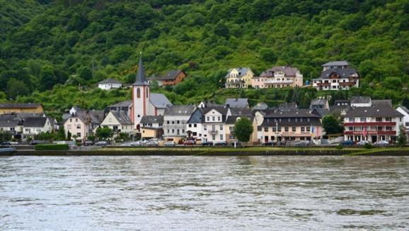 Gaestehaus Rheinburgenblick Apartment Kestert