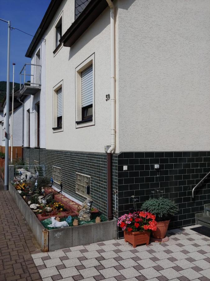 Apartment Gaestehaus Rheinburgenblick Kestert